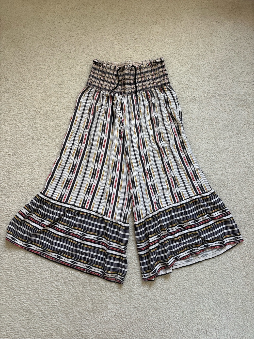 Maeve by Anthropologie Zamora smocked wide leg palazzo pants boho sz XS